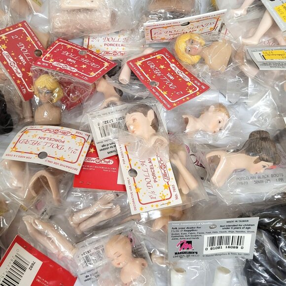 Porcelain Doll Body Parts Lot 45 Legs Heads Arms Crafts New Old Stock Santa - Picture 3 of 10